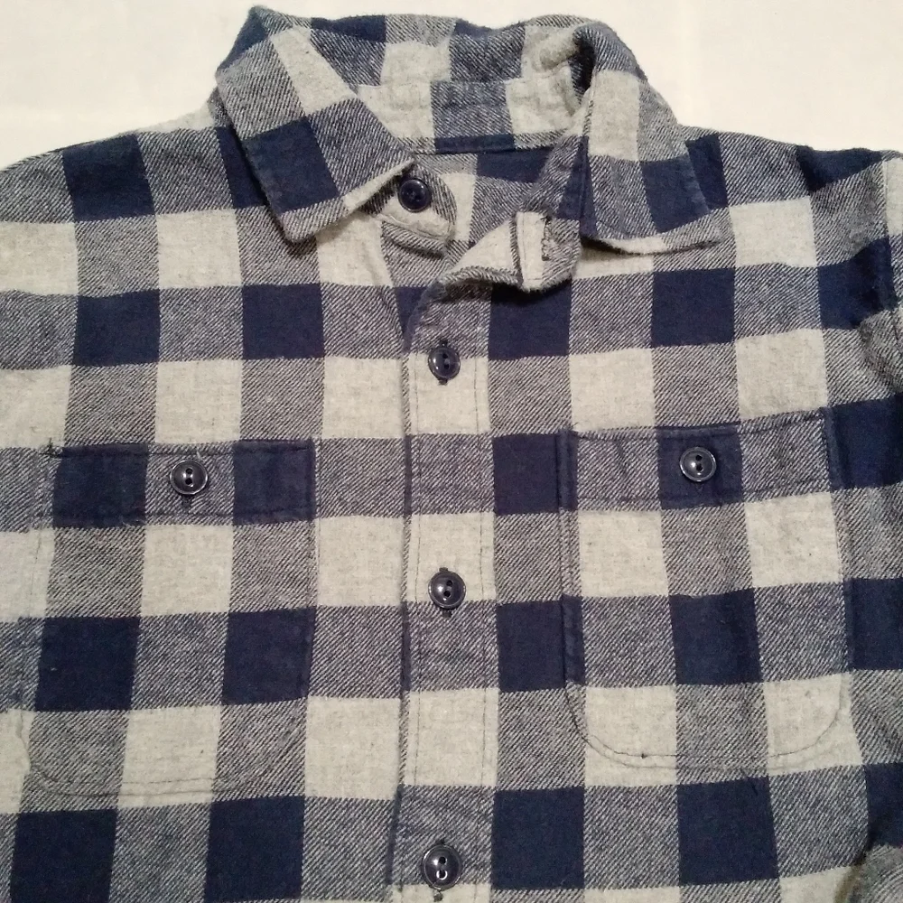 Gap Kids Navy Gray Checkered Flannel Medium